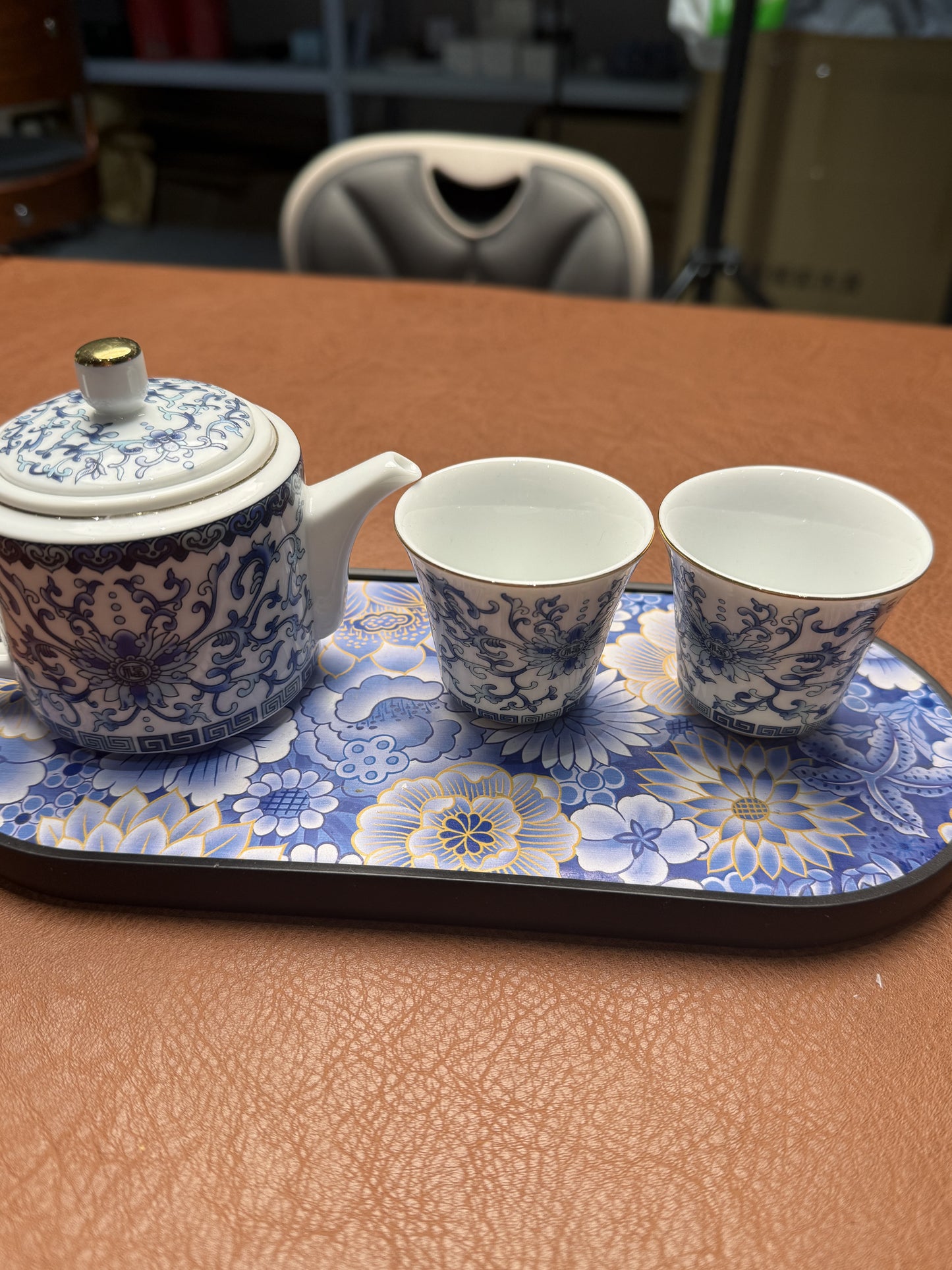 Tea set and tea plate